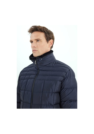 AC&Co / Altınyıldız Classics Erkek Lac Sıcak Tutan Elyaf Dolgulu Standart Fit Normal Kesim Dik Yaka Yan Cepli Şişme Mont Lac Lacivert