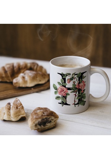 H Baş Harf Kırmızı Güller İle Sarılı Bardak 330 Ml Kişiye Özel Çiçekli Hediye Beyaz