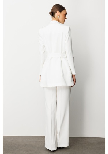 Moda İlgi Kadın Omuz Ve Kol Taş İşleme Detaylı Şal Yaka Kuşaklı Ceket 5007 Ekru Ekru