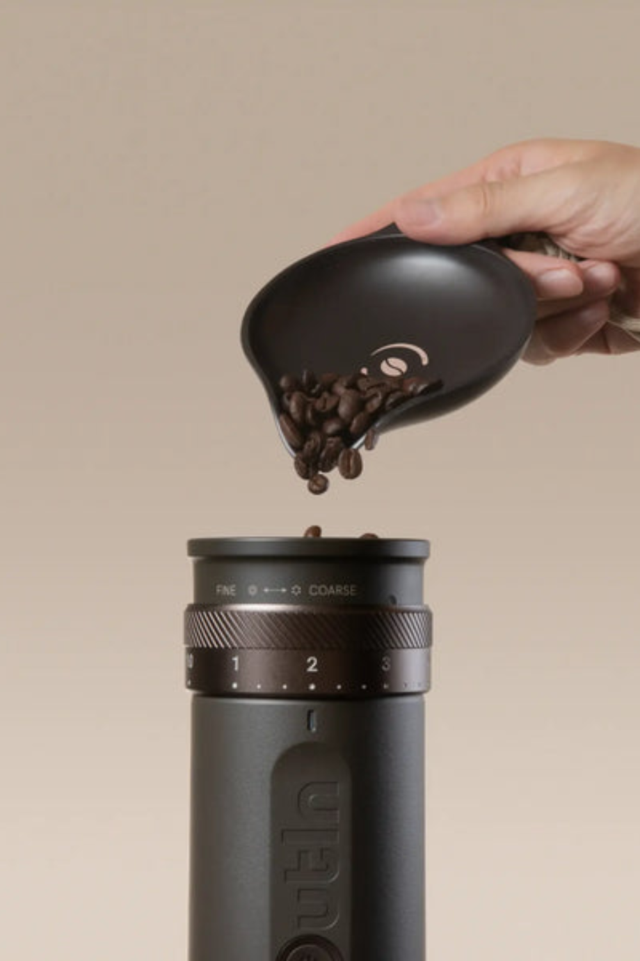 Outın Rebrew Çevre Dostu Kahve Çekirdeği Dozaj Kabı Siyah