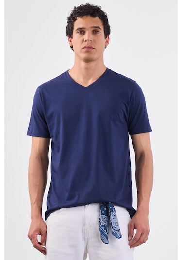 Lacivert V Yaka Pamuklu Düz Renk Slim Fit Erkek T-shirt Lacivert