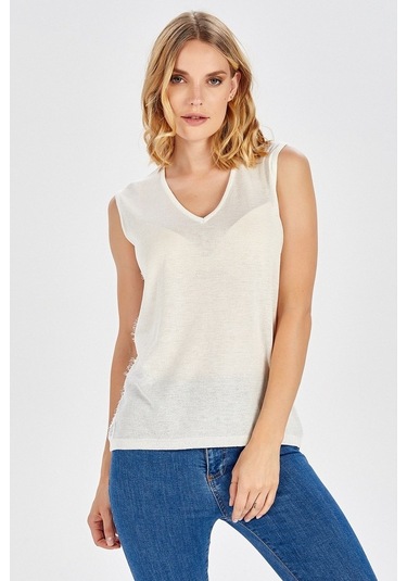 Peraluna Dantel Detaylı Beyaz Renk Kolsuz Kadın Triko Bluz-Beyaz