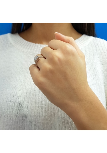 Lova 0,42 Karat Baget Ve Dört Köşe Pırlanta Yüzük - 1010348