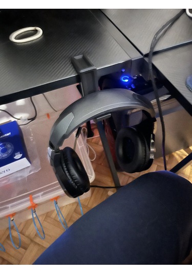 Ayarlanabilir Siyah Renk Sıkıştırmalı Masaüstü Kulaklık Tutucu Stand