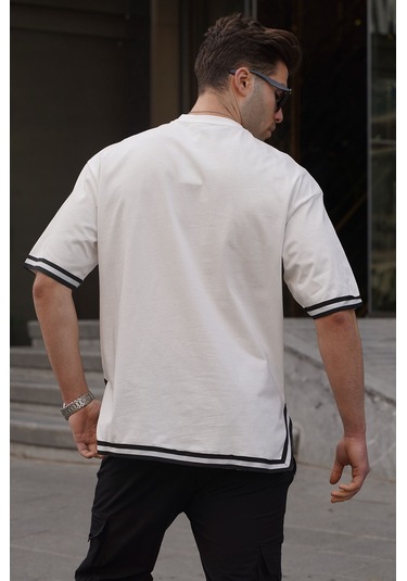 Madmext Ekru Bisiklet Yaka Şeritli Tişört 6097-ekru Ekru