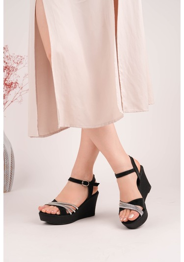 Ramer Çapraz Taş Detaylı Siyah Dolgu Topuk Sandalet 9 Cm Platform Kum Kaplama