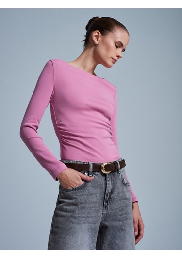 31401 Büzgülü Kayık Yaka Top-gül Gül