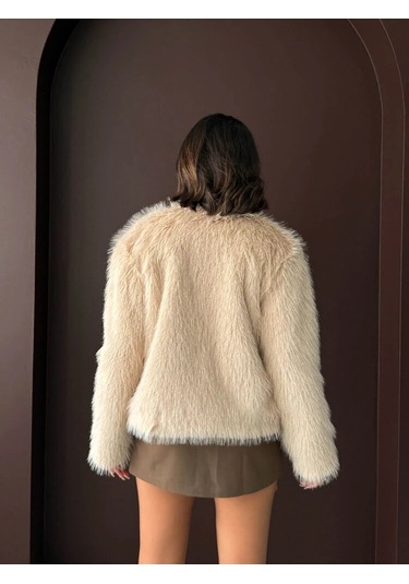 Kadın Vintage Peluş Tüylü Crop Ceket Altın Düğmeli Bisiklet Yaka Kışlık Şık Ceket Taş