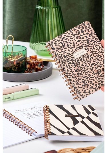 Cep Boy 10x14 Cm Spiralli Çizgili Karton Kapak 3'lü Defter Seti Leopar Leopar-siyah-krem