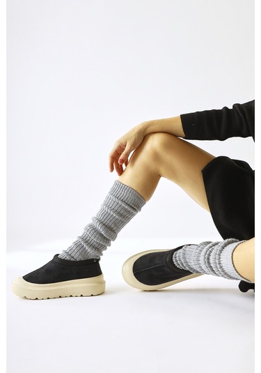 Katelyn Siyah Süet Kaplama Burunlu İçi Kürklü Ayakkabı 001