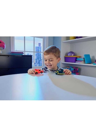 Fisher Price Batwheels Işıklı Yarışçılar Oyuncak Arabaları Hml26