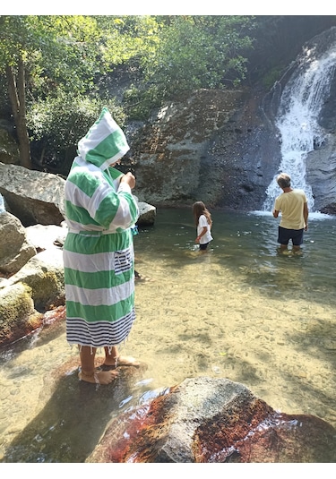 Çanta Olabilen %100 Pamuk Standart Beden Plaj Banyo Bornoz Kapşon Beyaz - Yeşil