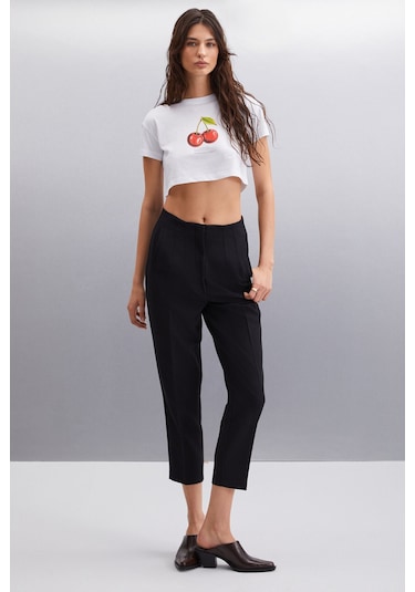 MORAN  Kadın %100 Pamuk Beyaz - Kiraz Baskılı T-Shirt