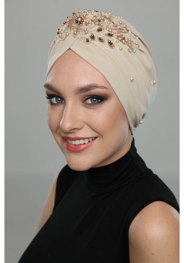 Kopma Astarlı İşlemeli Bej Sırma Motifli Hazır Türban Tesettür Abiye Bone Bej