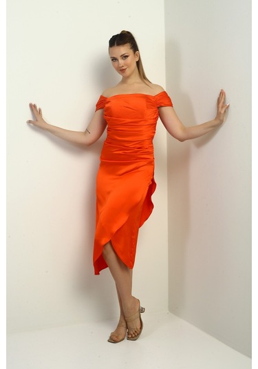 Kadın Madonna Yaka Drapeli Asimetrik Saten Kısa Elbise Oranj