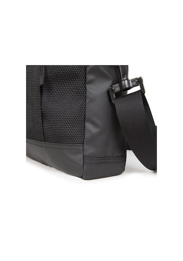Eastpak Acton Cnnct Coat Omuz Notebook Laptop Çantası Ek42F80W Siyah