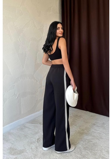 Leyla Sanat Sanata Yeni Bir Bakış Açısı Siyah Yanları Şeritli Pantolon Siyah