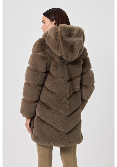 Martina Vizon Tüylü Mont 001