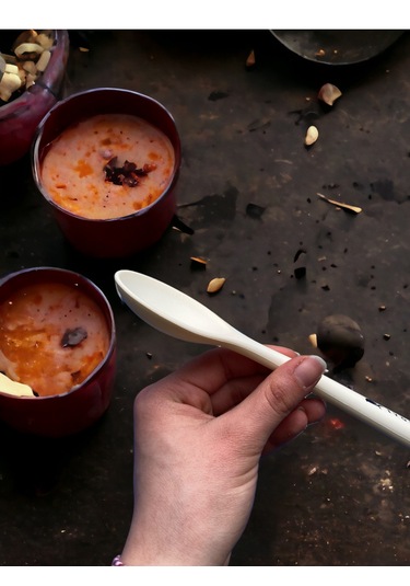 Sert Uçlu Isıya Dayanıklı Silikon Kısa Derin Kaşık 20cm Krem