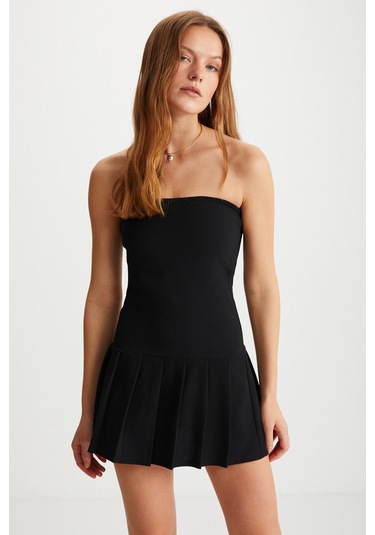 Cathy Kadın Omuzu Açık Vücuda Oturan Altı Pileli Mini Şık Siyah Elbise