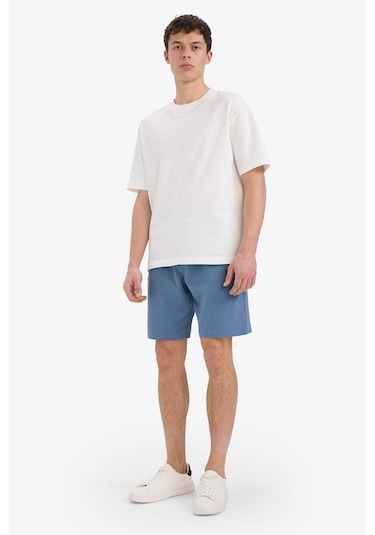 DeFacto Slim Fit Dar Kesim Cepli Pamuklu Basic Düz Bermuda Şort W1105AZ25SPBE808 DeFacto Slim Fit Dar Kesim Cepli Pamuklu Basic Düz Bermuda Şort W1105AZ25SPBE808