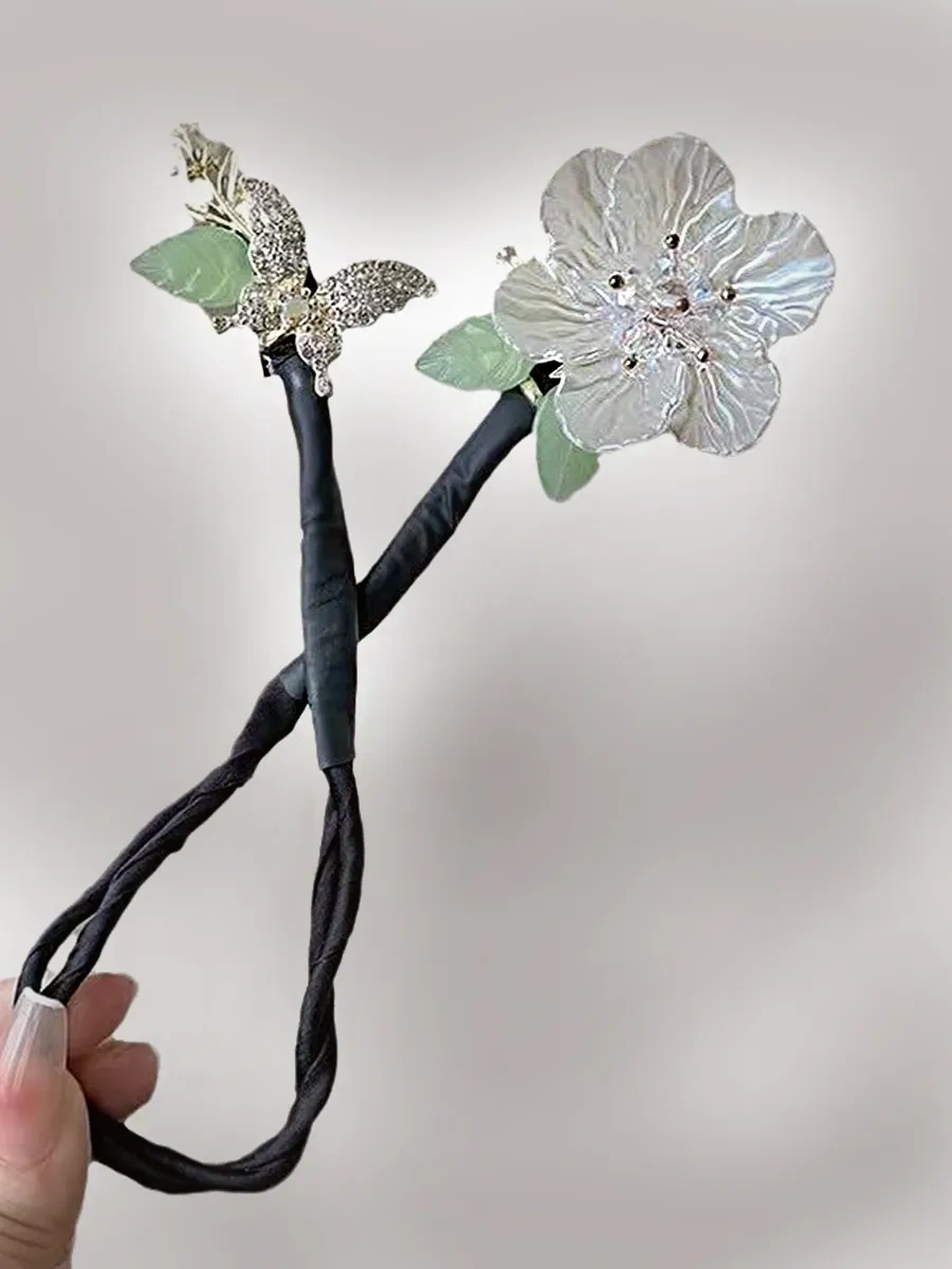 Bıjuteks Saçlar, Şekiller Ve Topuz Yapma İşleçleri İçin Twist Ve Büküm İğnesi Sophist Twist . 271982482 Beyaz