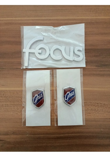 Focus 1 Bagaj Yazısı Ve Ghia 2li Taçsız Arma