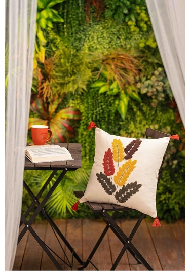 Doğa Motifli Püsküllü Kırlent Kılıfı Renkli Yapraklar Çok Renkli