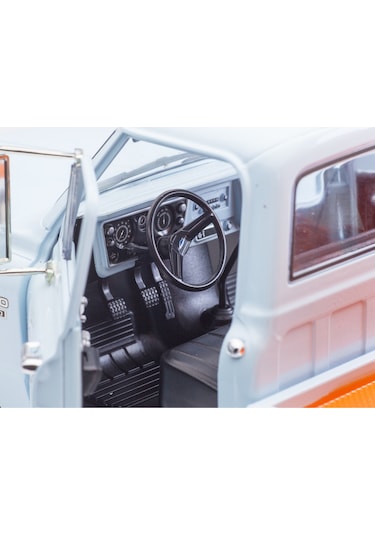 1:18 Greenlight 1969 Chevrolet C-30 Dually Wrecker Gulf Oil