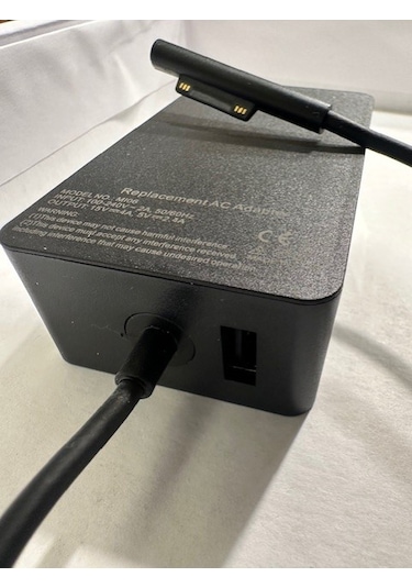 Microsoft Uyumlu Surface Pro7 Adaptör 15 Volt 4 Amper 5 Volt 2.4 Amper Surface Adaptör