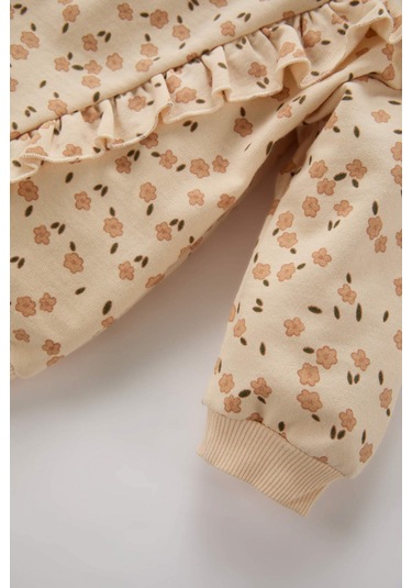 DeFacto Kız Bebek Bisiklet Yaka Çiçek Desenli İçi Yumuşak Tüylü Sweatshirt D7186A524WNBG744 Bej