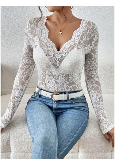Kadın Sonbahar Ve Kış Yeni Seksi Tek Katmanlı Çiçekli Dantel Kenarlı Süsleme İçlik Küçük Gömlek Üstler Beyaz