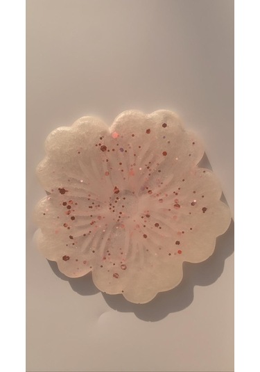 Sedefli Beyaz Üzerine Pembe Glitterli Çiçek Desen Bardak Altlığı Beyaz