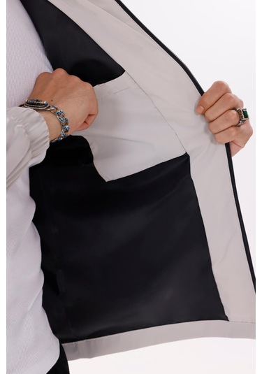 Erkek Kapüşonlu Nova Kumaş Hafif Ve Dayanıklı Şık Mevsimlik Su Ve Rüzgar Geçirmez Yağmurluk Taş