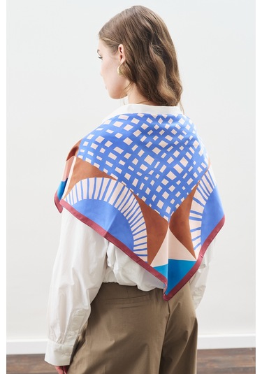 Desenli Orta Boy Saten Fular Lush Lush