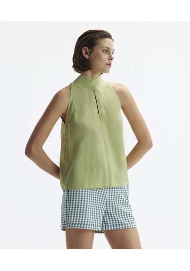 Yargıcı Kolsuz Dik Yaka Bağlamalı Bluz Açık Yeşil