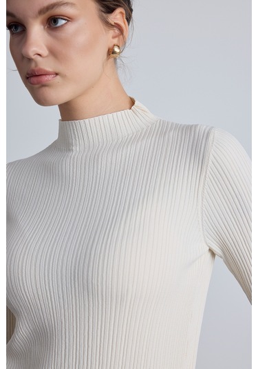 Yüksek Yaka Triko Bluz Ekru Ekru