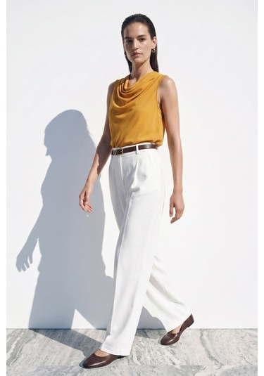 Sateen Degaje Yaka Kolsuz Bluz - Hardal-137384