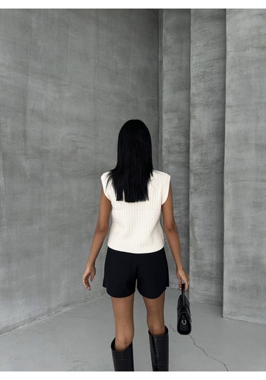 Kadın Gold Düğmeli Triko Yelek Beyaz