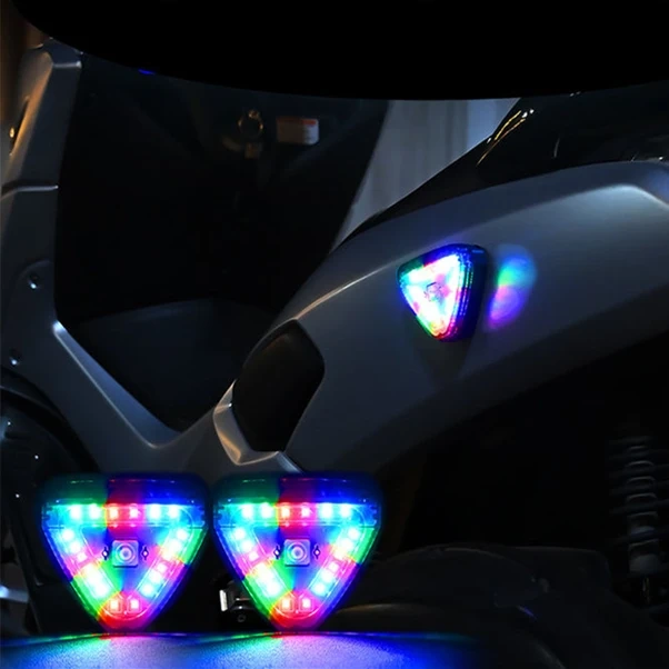 Hightower 2 Adet Kırmızı Araç Motosiklet Güneş Enerjili Led Dekoratif Emniyet Lambası Kolay Montaj