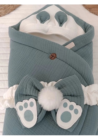 Yenidoğan 4 Kat Müslin Kumaş Kulaklı Patili Fiyonk Bebek Battaniyesi Kundak Kahverengi Çok Renkli