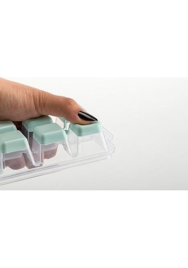 12 Bölmeli Bas Çıkar Buz Kalıbı Kapaklı Yapışmaz Buzluk Slikon Buz Kalıbı Çok Renkli