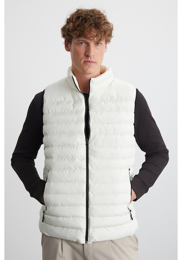 Erkek - Mikrofiber Rüzgar Geçirmez Ince Kalınlıkta Şişme Dolgulu Özel Çantalı Taş Rengi Mont