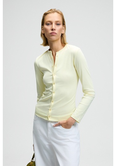 TALUVIA Kadın Esnek Kumaşlı Vücuda Oturan Slim Fit Düğmeli Sarı Bluz