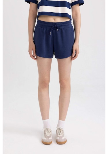 DeFacto Regular Fit Normal Bel Kısa Basic Düz Şort C7600AX24SMNV42 Lacivert DeFacto Regular Fit Normal Bel Kısa Basic Düz Şort C7600AX24SMNV42 Lacivert