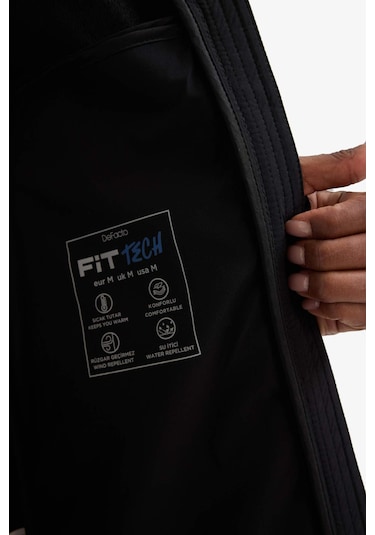 Defacto Defactofit Su İtici Regular Fit Kapüşonlu Şişme Parka Mont C6035ax25wnbk81 Siyah-bk81