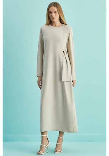 Uzun Kollu Krem Triko Elbise