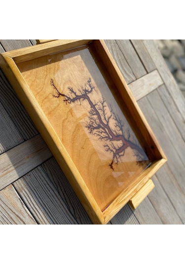 Lichtenberg Desenli Epoksi Ahşap Sunum Tepsisi 30x45