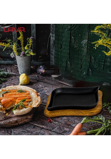 Lava Döküm Dikdörtgen Servis Tabağı Ve Ahşap Altlığı. Ölçü 13x19cm.