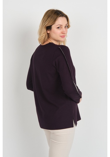 Detay Triko Kadın Yakası Ve Tek Kolu Desenli Taşlı Metal Aksesuarlı Anne Bluz 5714 Mürdüm Mürdüm